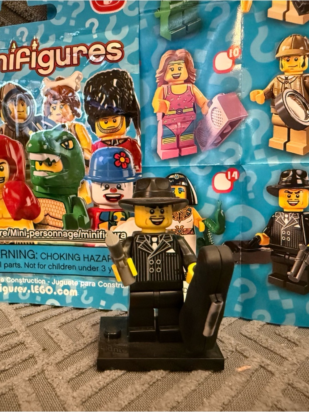 Lego Minifigure 8805 Series 5 Collectible Gangster with Pistol and Case CMF